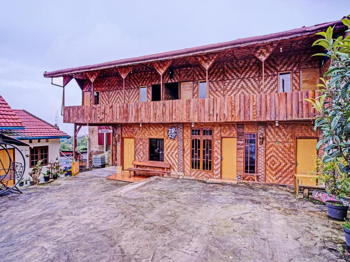 Oyo 90209 Dk Singarimbun Berastagi Homestay المظهر الخارجي الصورة