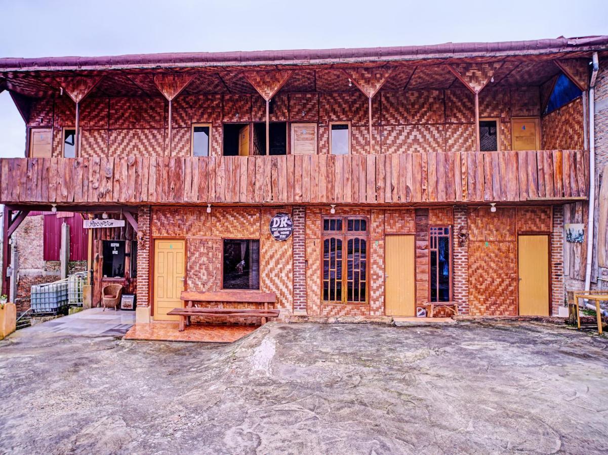 Oyo 90209 Dk Singarimbun Berastagi Homestay المظهر الخارجي الصورة