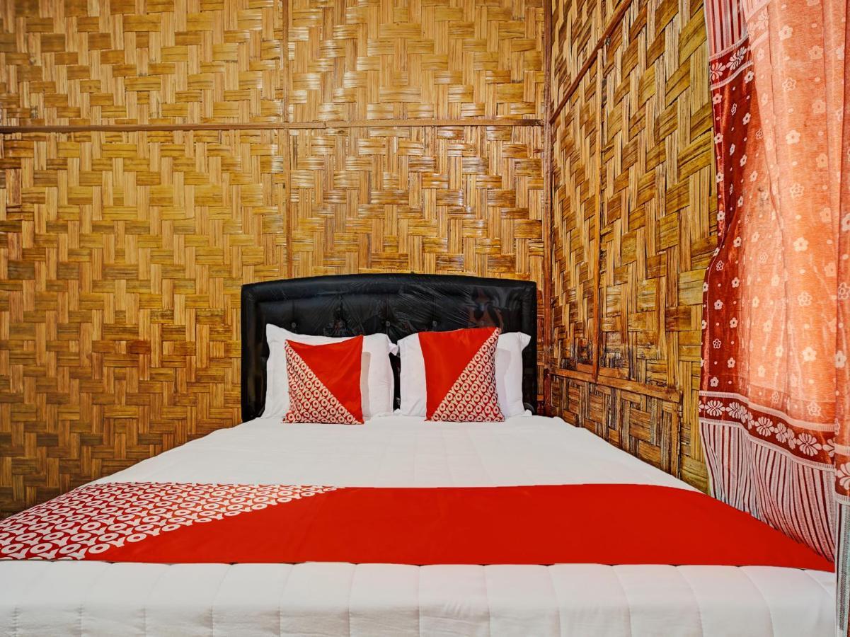 Oyo 90209 Dk Singarimbun Berastagi Homestay المظهر الخارجي الصورة