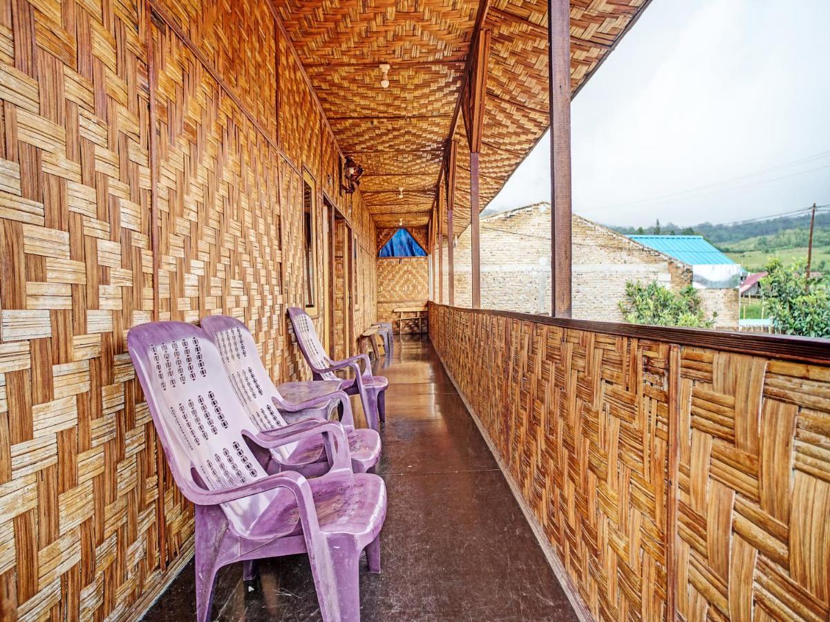 Oyo 90209 Dk Singarimbun Berastagi Homestay المظهر الخارجي الصورة