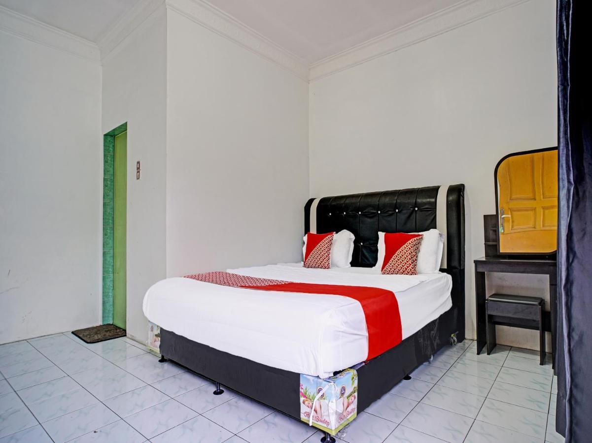 Oyo 90209 Dk Singarimbun Berastagi Homestay المظهر الخارجي الصورة