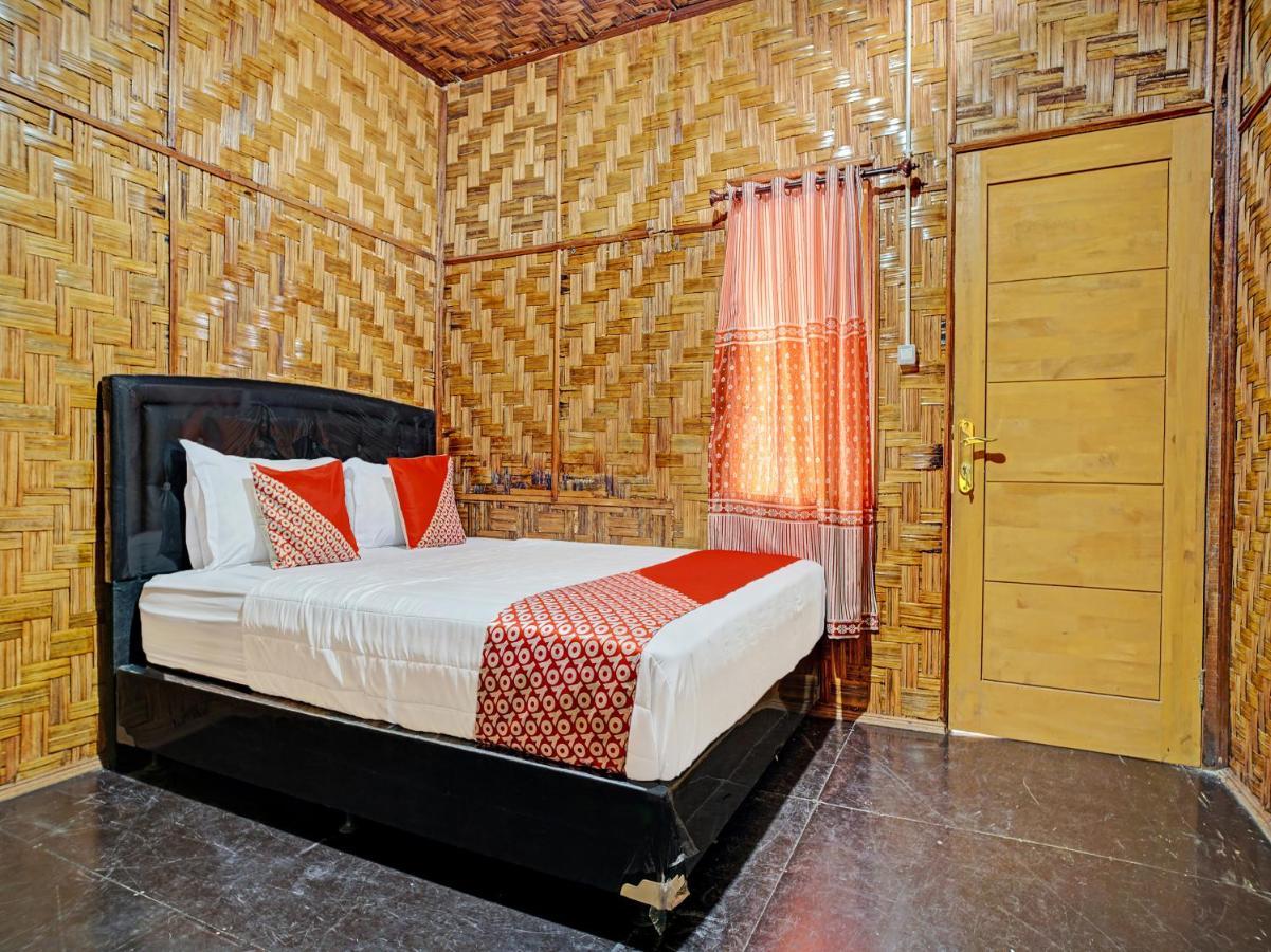 Oyo 90209 Dk Singarimbun Berastagi Homestay المظهر الخارجي الصورة