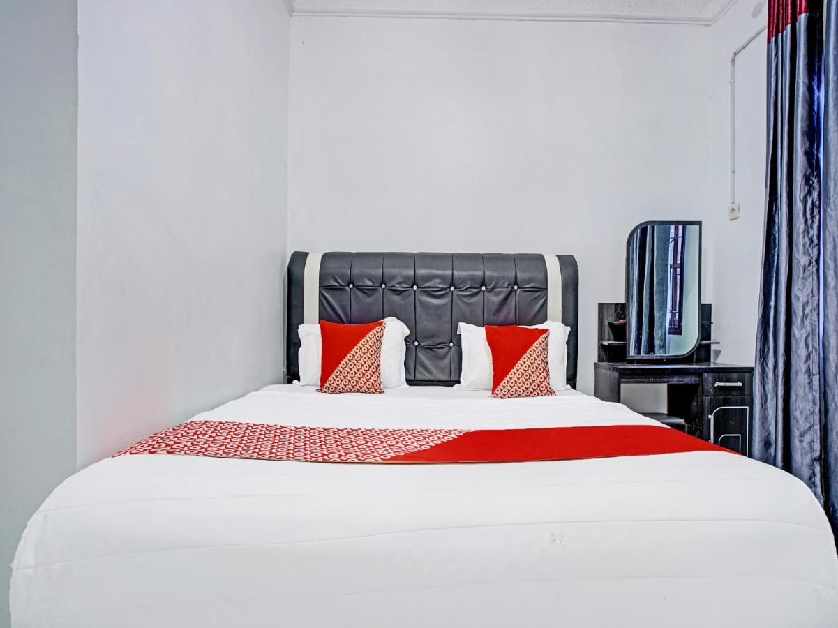 Oyo 90209 Dk Singarimbun Berastagi Homestay المظهر الخارجي الصورة