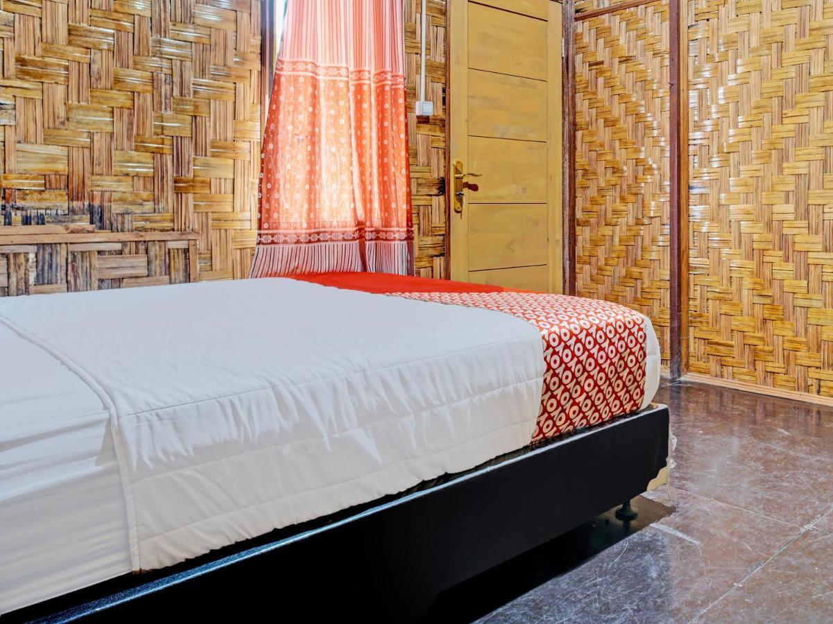 Oyo 90209 Dk Singarimbun Berastagi Homestay المظهر الخارجي الصورة